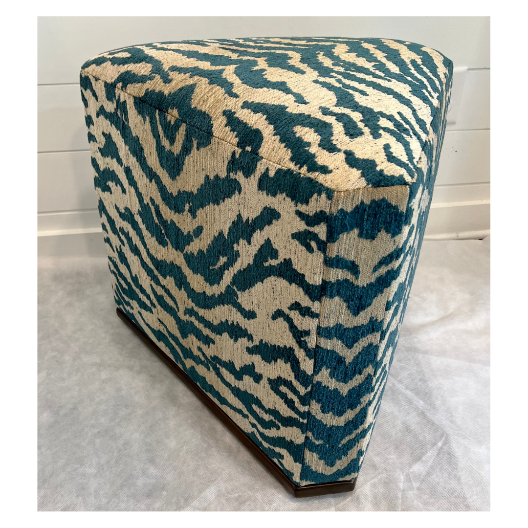 Tres Ottoman