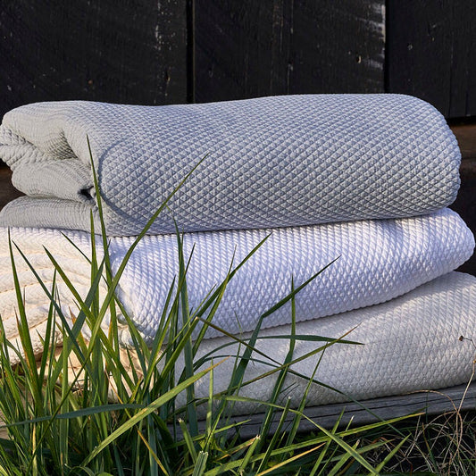Bea Coverlet, Ivory