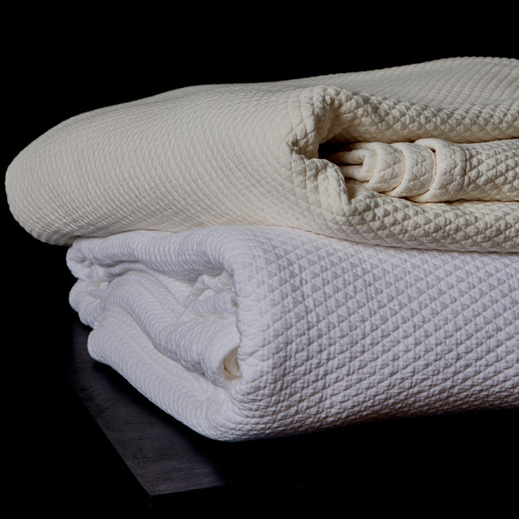 Bea Coverlet, Ivory