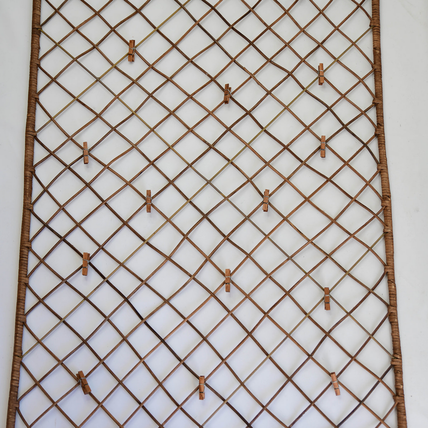 Wicker Weave Photo/Card Holder